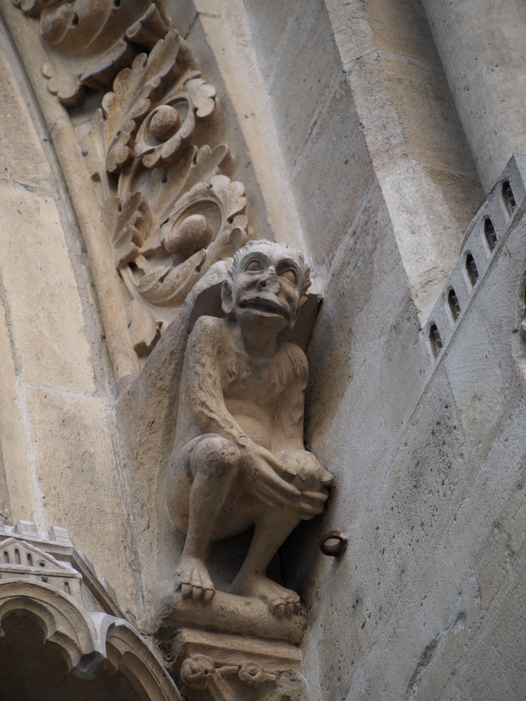 Corner Gargoyle